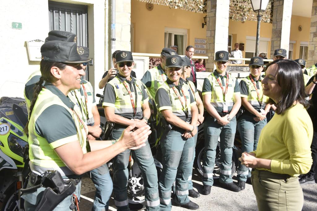 2023 05 05 VISITA DIRECTORA VUELTA FEMENINA 02