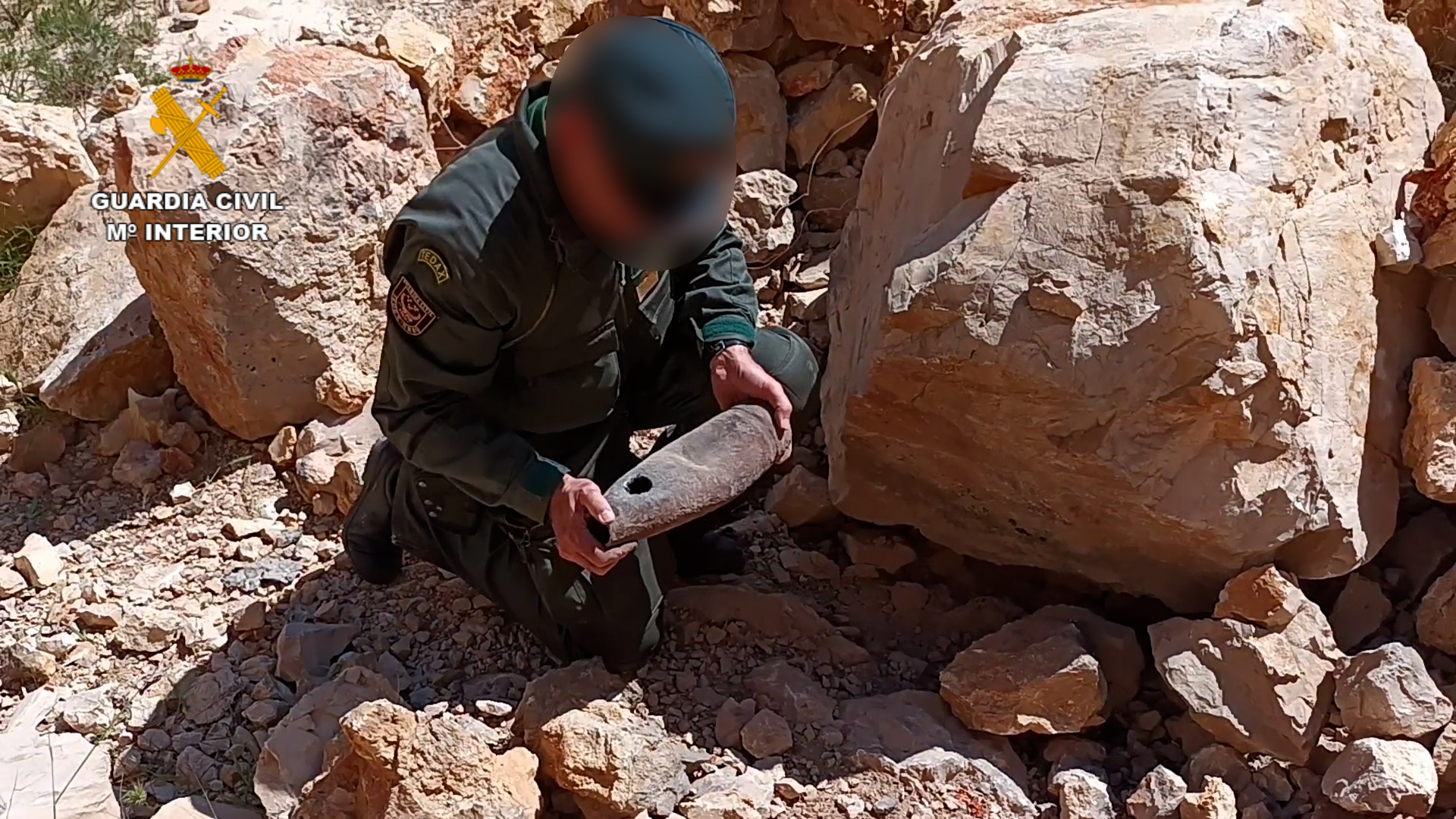 Aretfacto explosivo Valencia editada.00 01 34 06.Imagen fija004