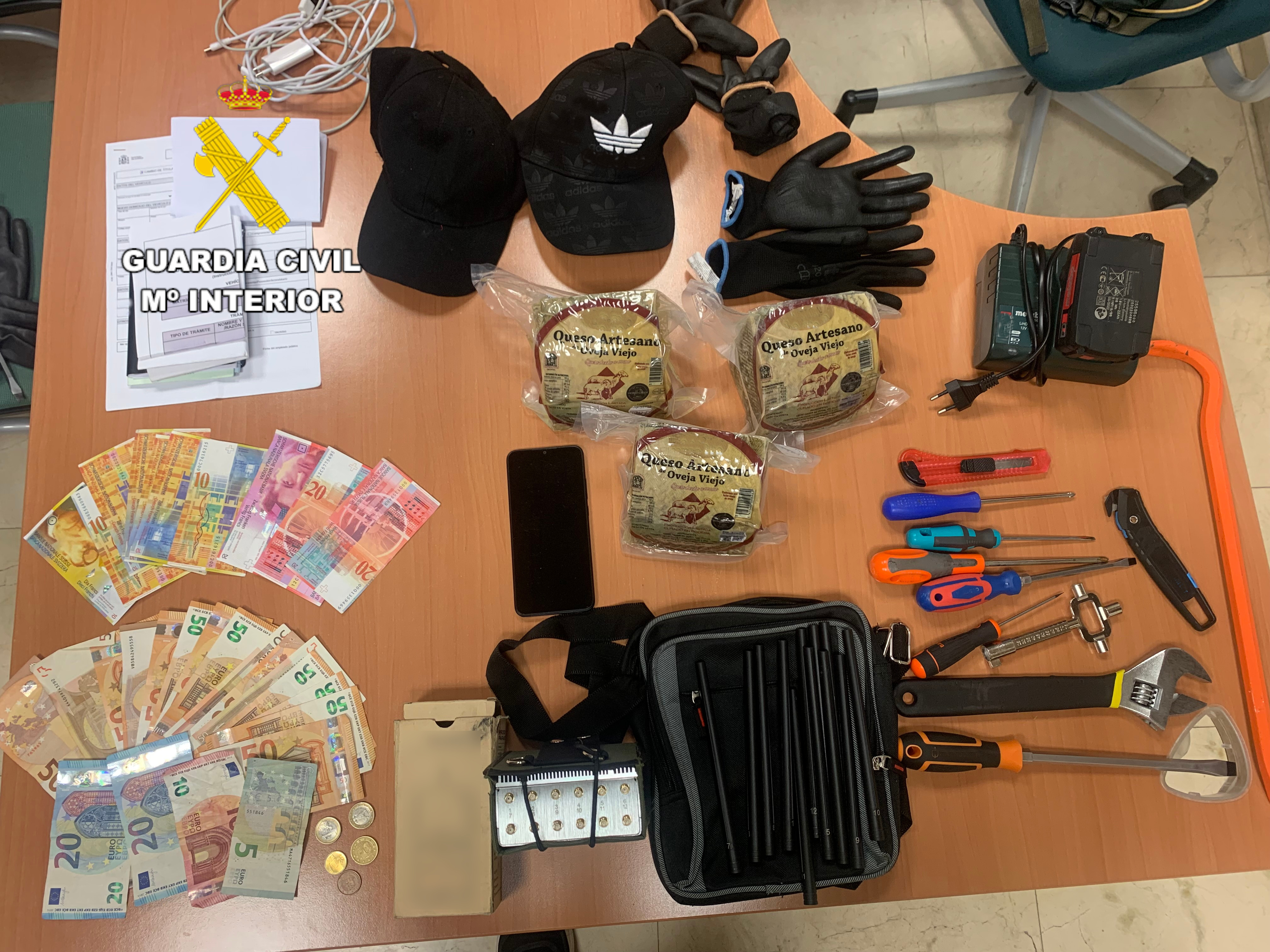 07.6.2023efectos decomisados GC