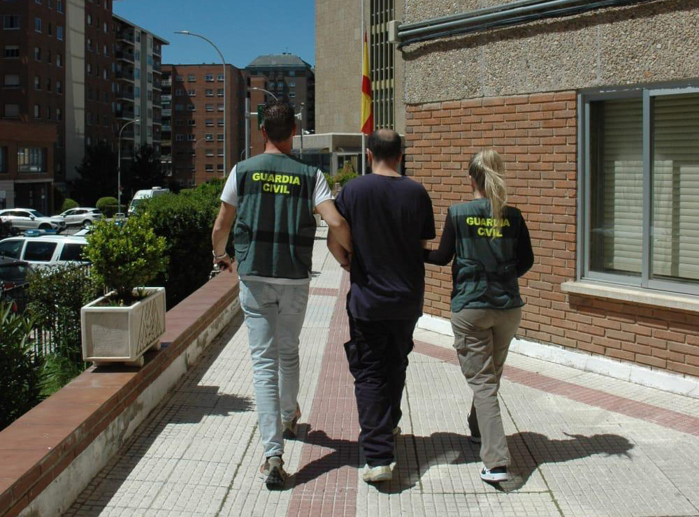 16 05 2025 OP SALADINE01