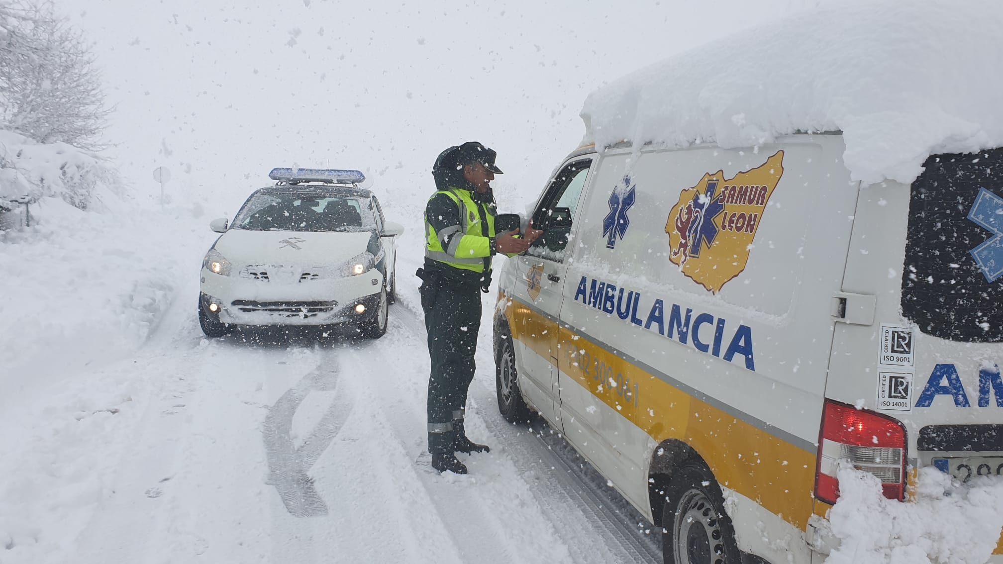 17.01.23 Foto nieve archivo marca agua trafico