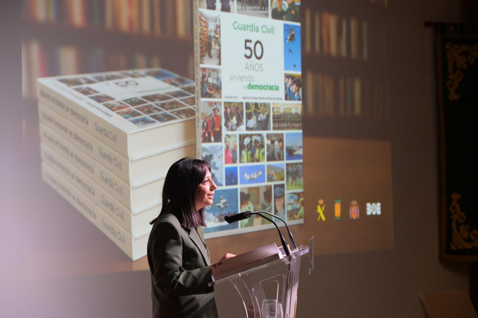 19 12 2025 presentacion libro 06