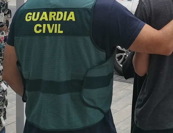 20220601 detenido robos son servera