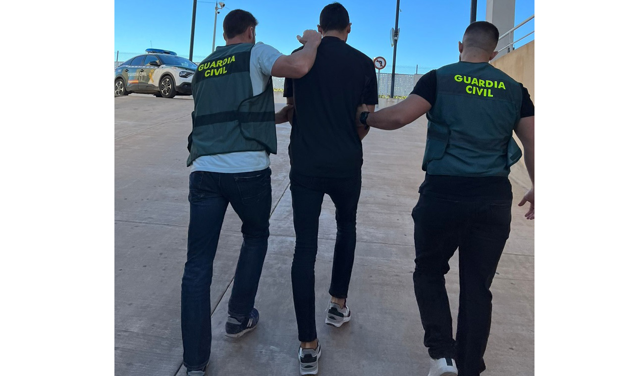 20230413 dto robo int vehiculo