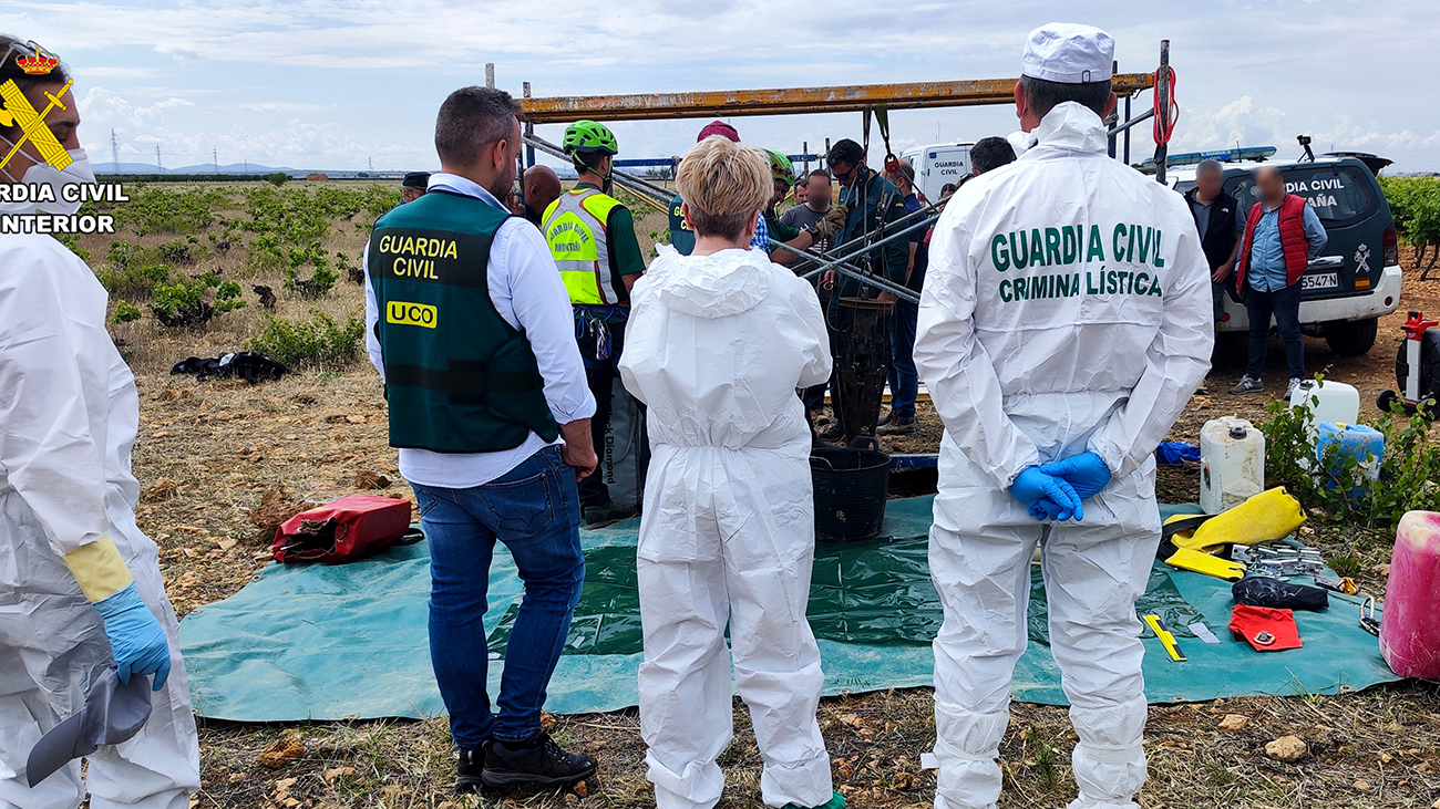 20230607 OP. DESGOMBO Recuperacion restos oseos pozo sondeo en Manzanares 4