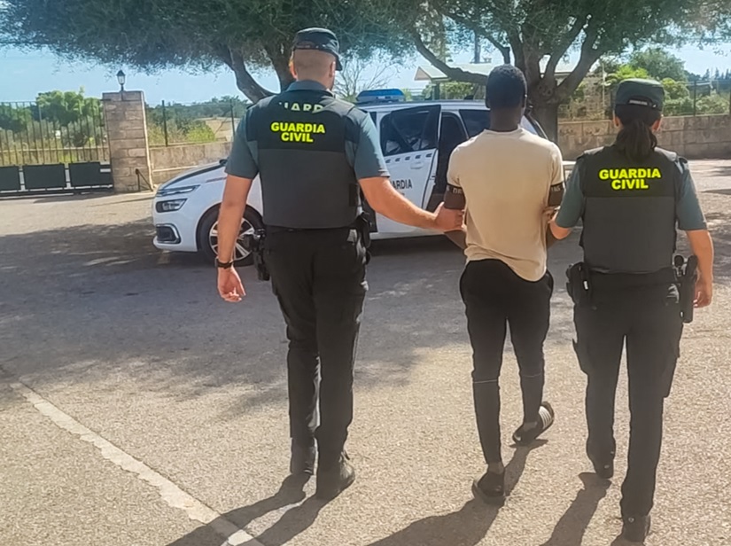 20230809 uno de los detenidos