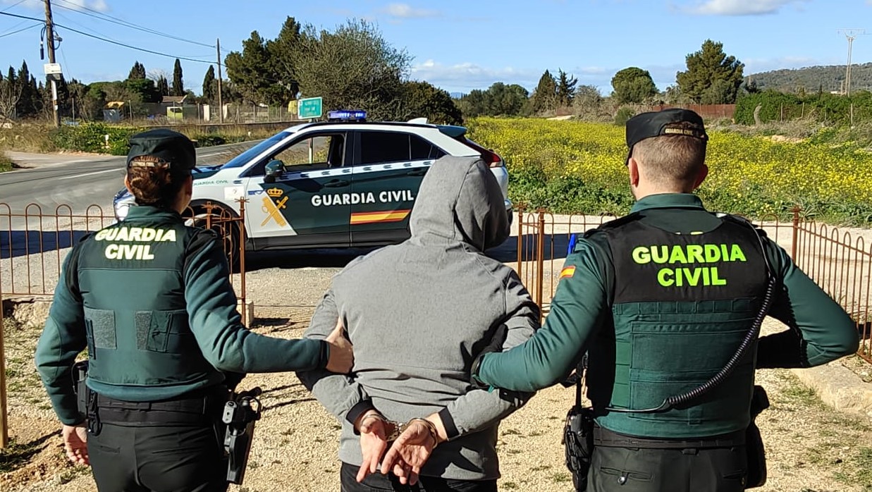 20250107 detenido robo