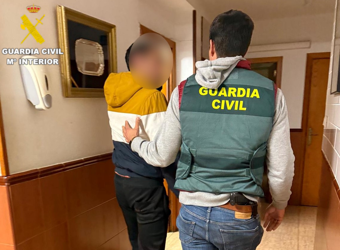 20250320 Benicassim tres detenidos robos2