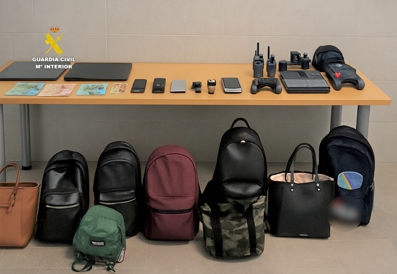 20250520 Burriana 3 detenidos robo interior vehículos