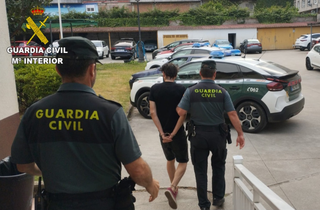 20250611 DETENIDO LESIONES PONTEAREAS