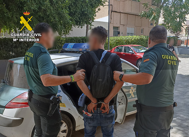 20250629 DETENCION ROBOS POR GC FUERA SERVICIO TORREAGUERA 01