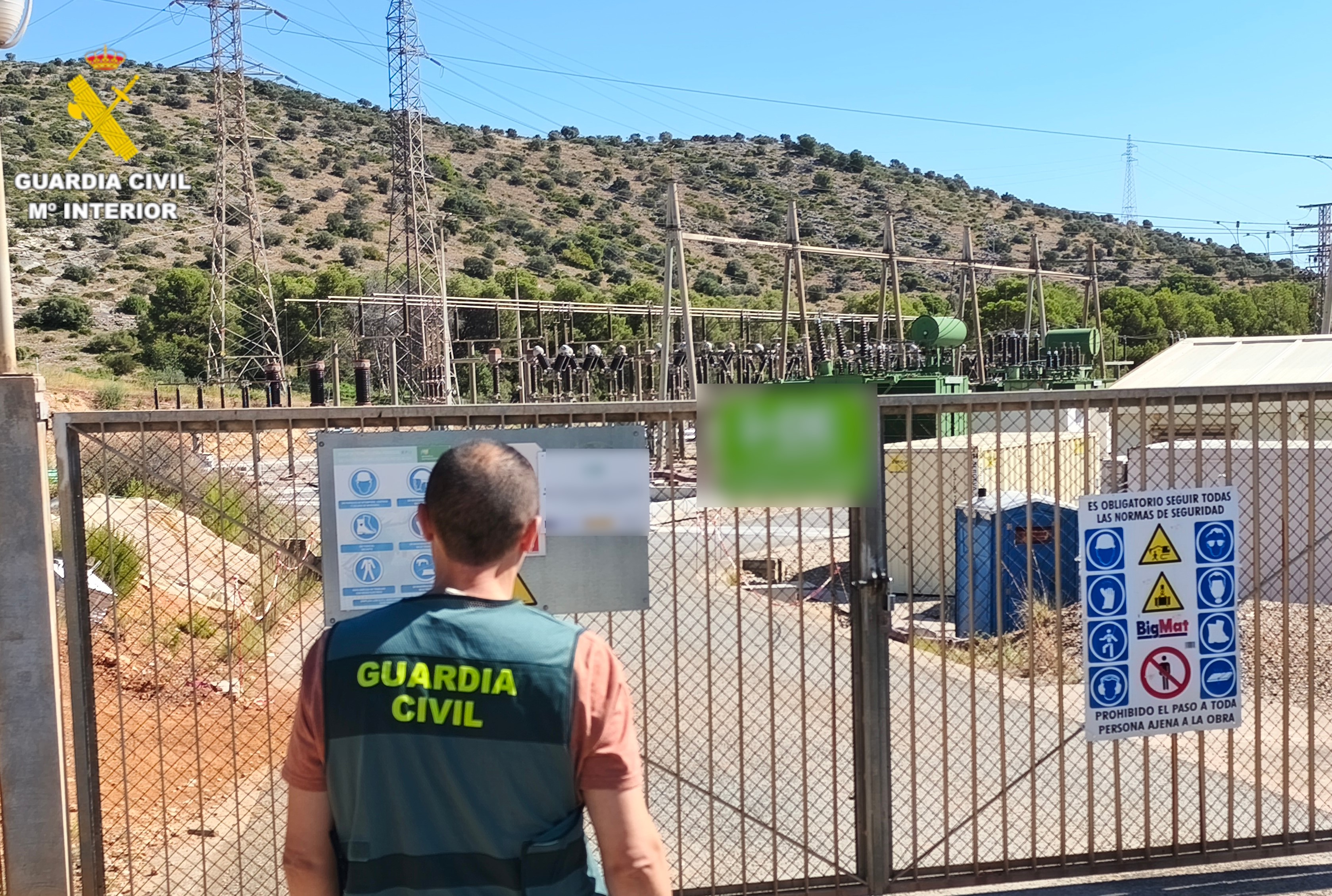 20260710. ROCA. Robo con fuerz y Simulación