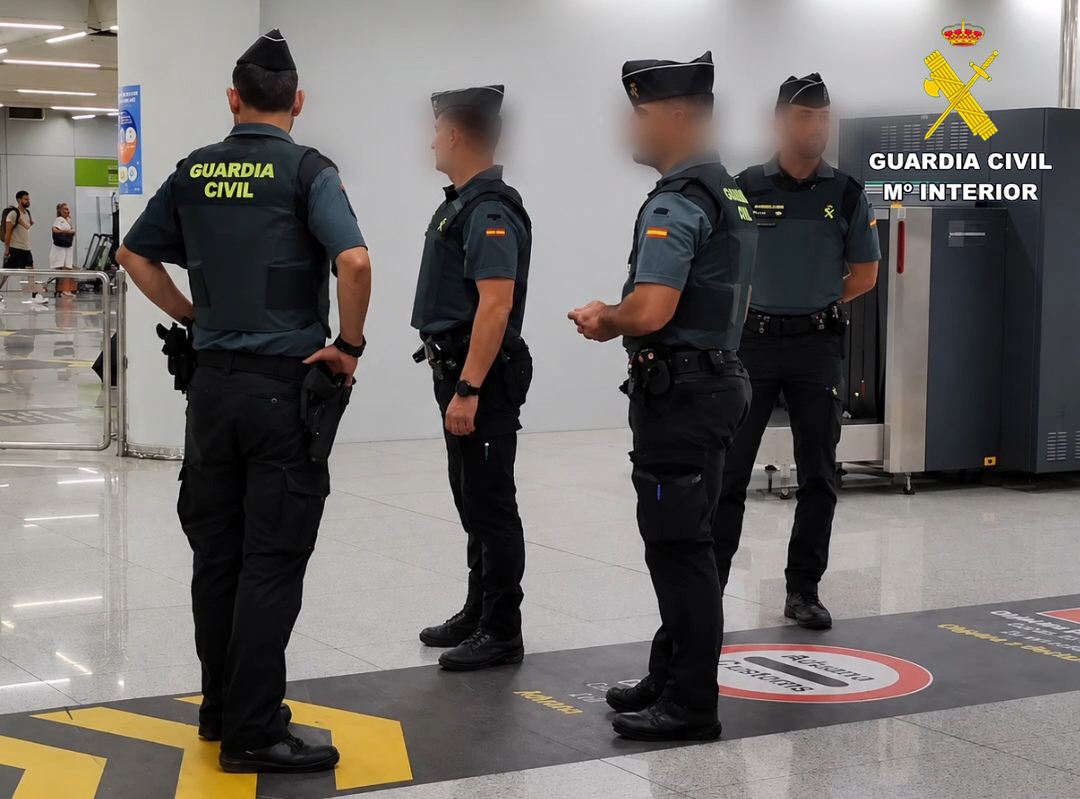 20260731 detenidos aeropuerto
