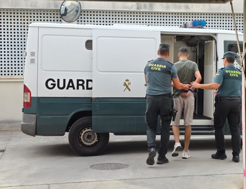 20260810 detenido sa pobla