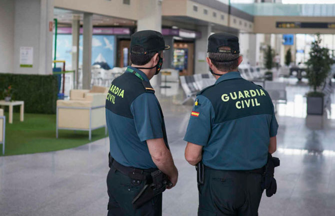 guardia civil aeropuerto tenerife sur