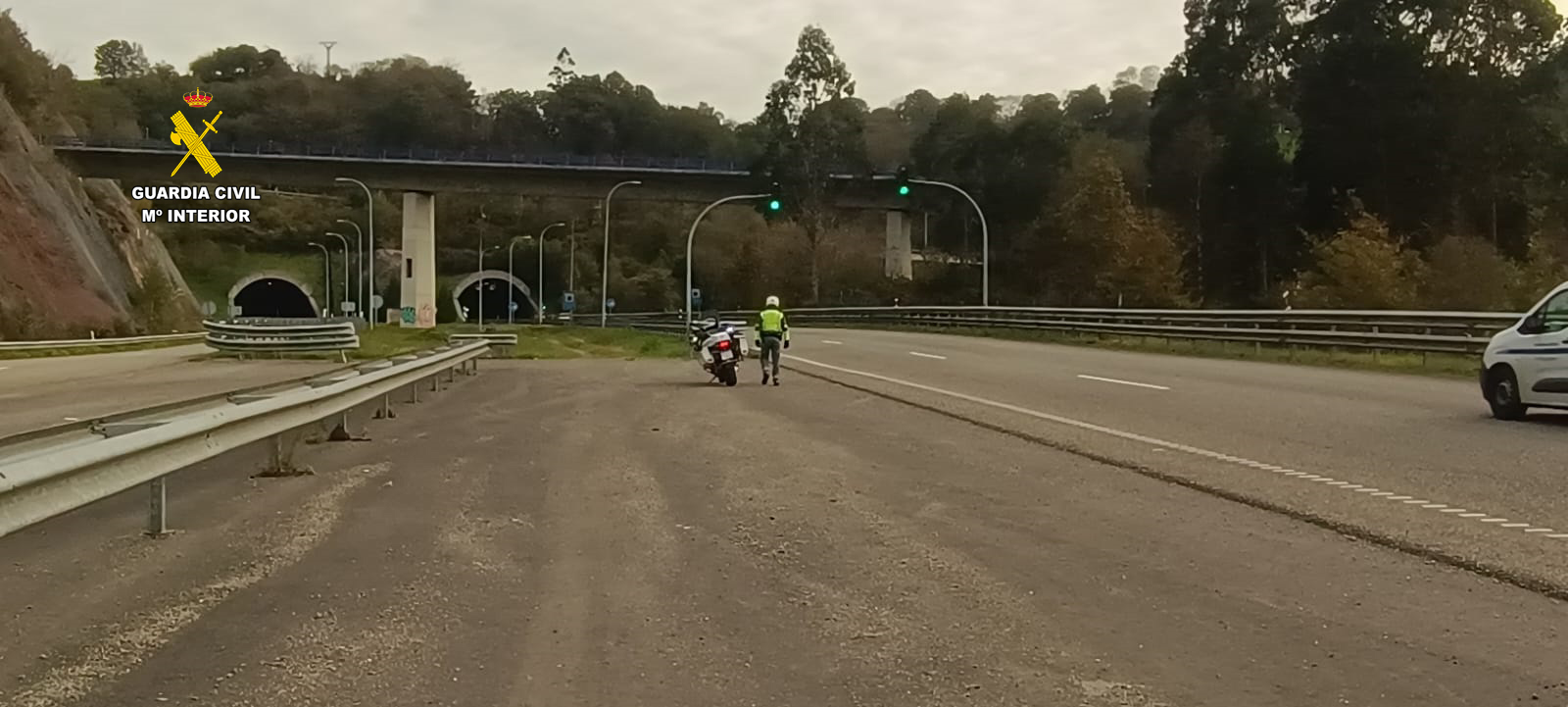 AUTOVIA AS 1 CONDUCTOR SENTIDO CONTRARIO LUGAR INTERCEPTACIÓN VEHÍCULO 1 copiar