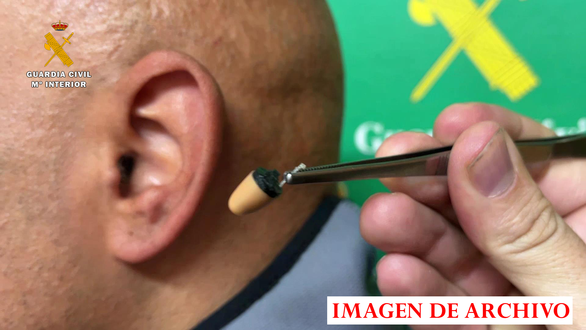 Denunciado copia examenes trafico IMAGEN DE ARCHIVO