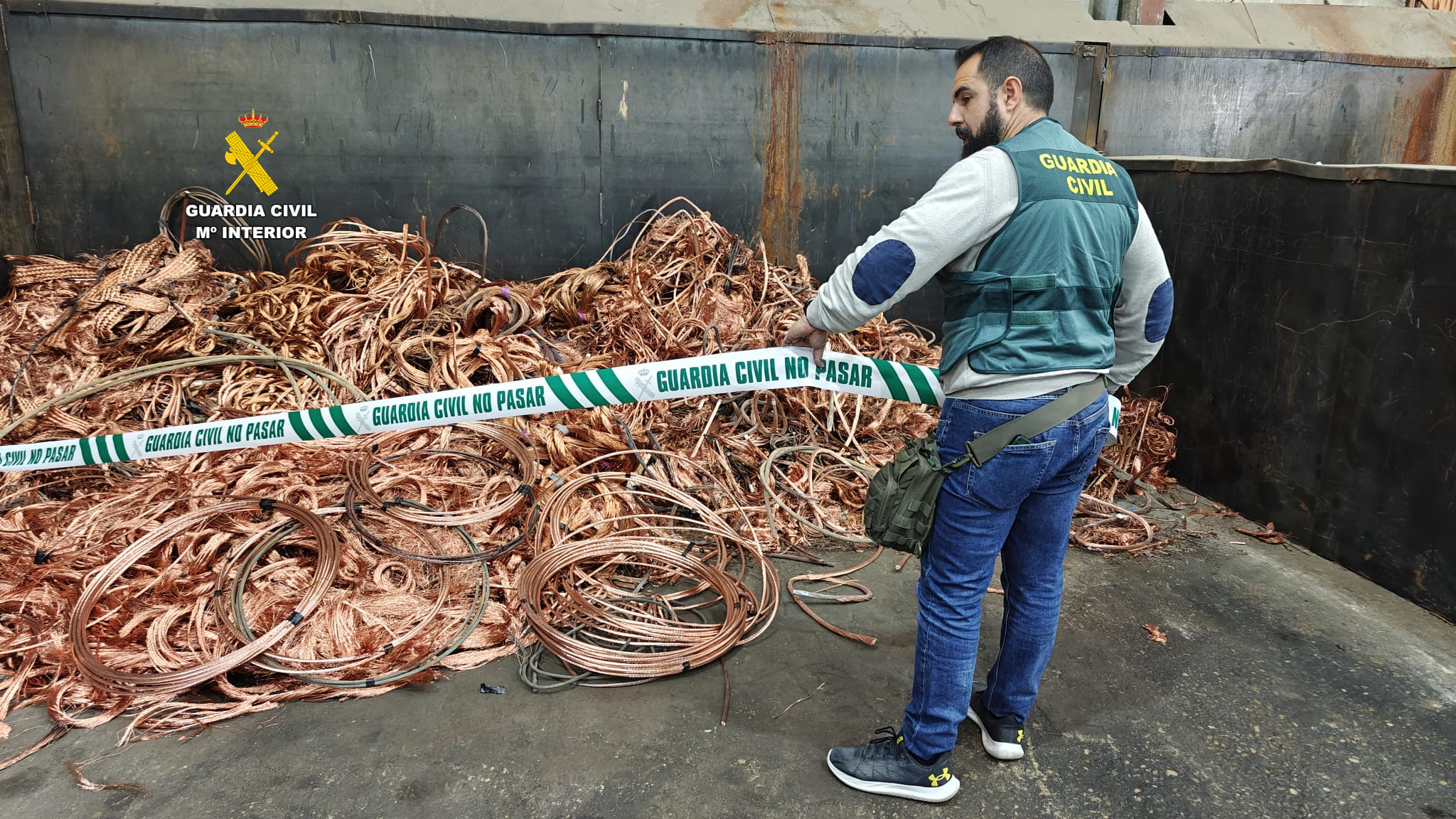 FOTO 26 11 2025 robo cobre valencia1