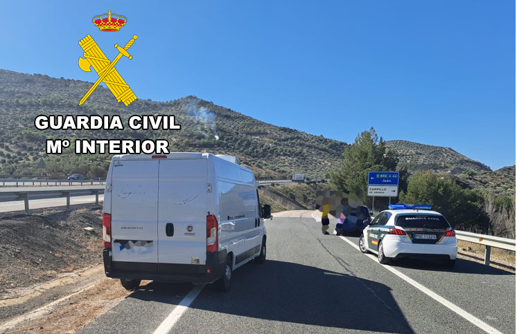 FOTO FURGÓN SUSTRAÍDO