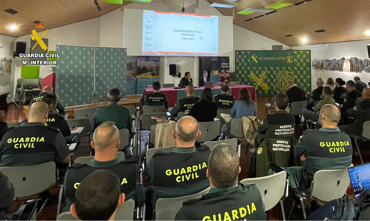 FOTO charla incendios huesca