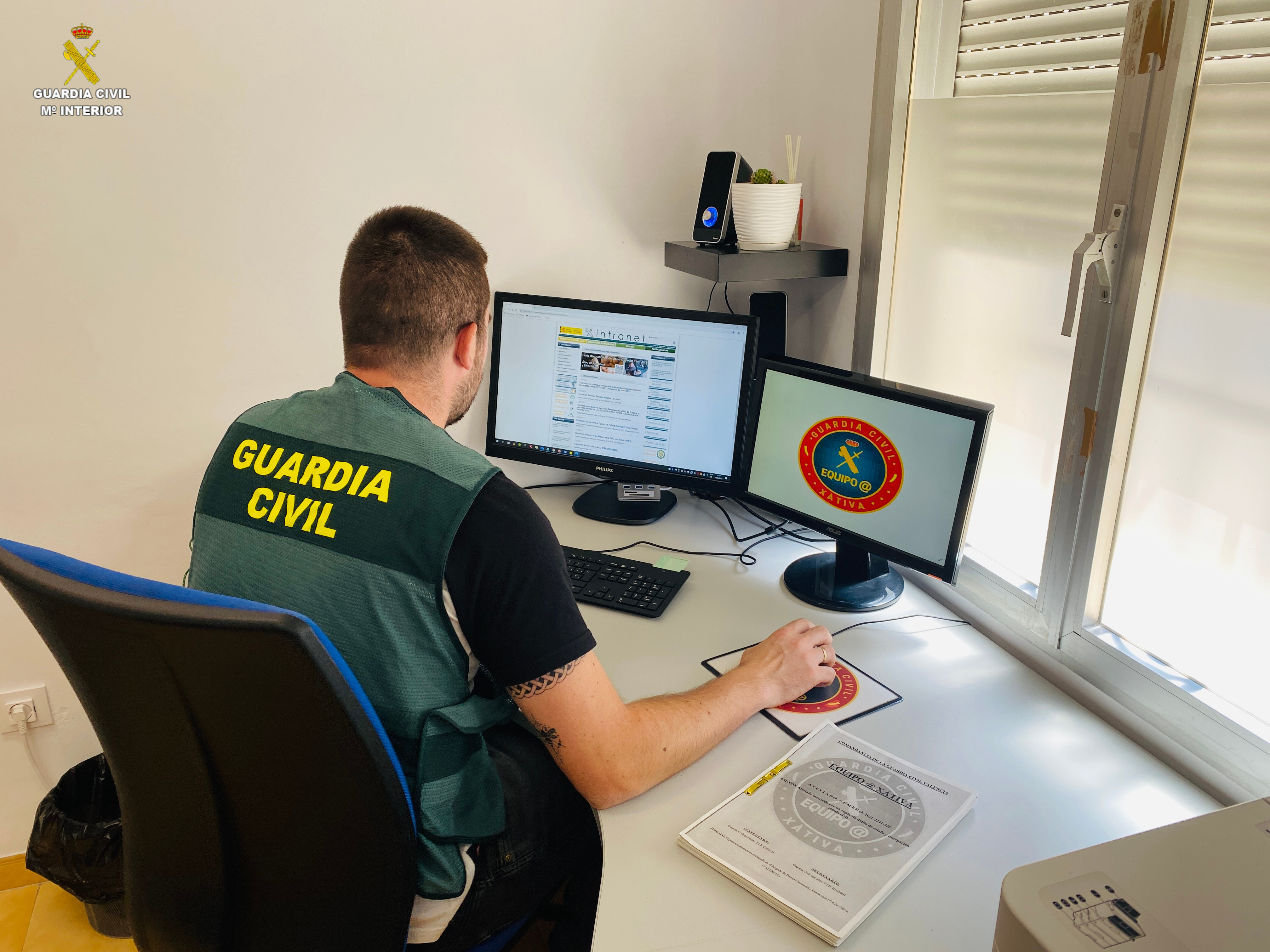 Foto valencia ordenador