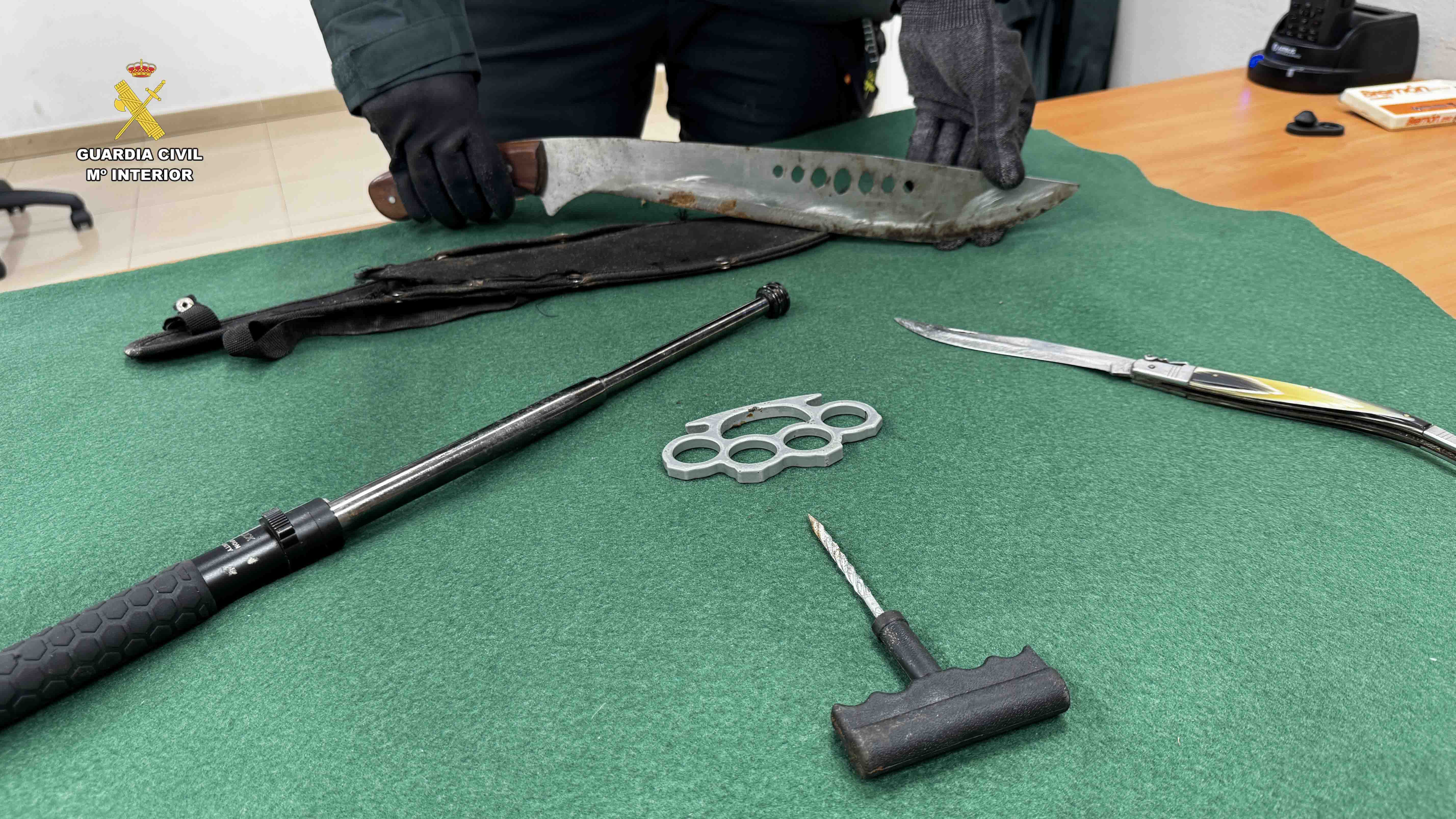Incautacion armas vehiculo 1