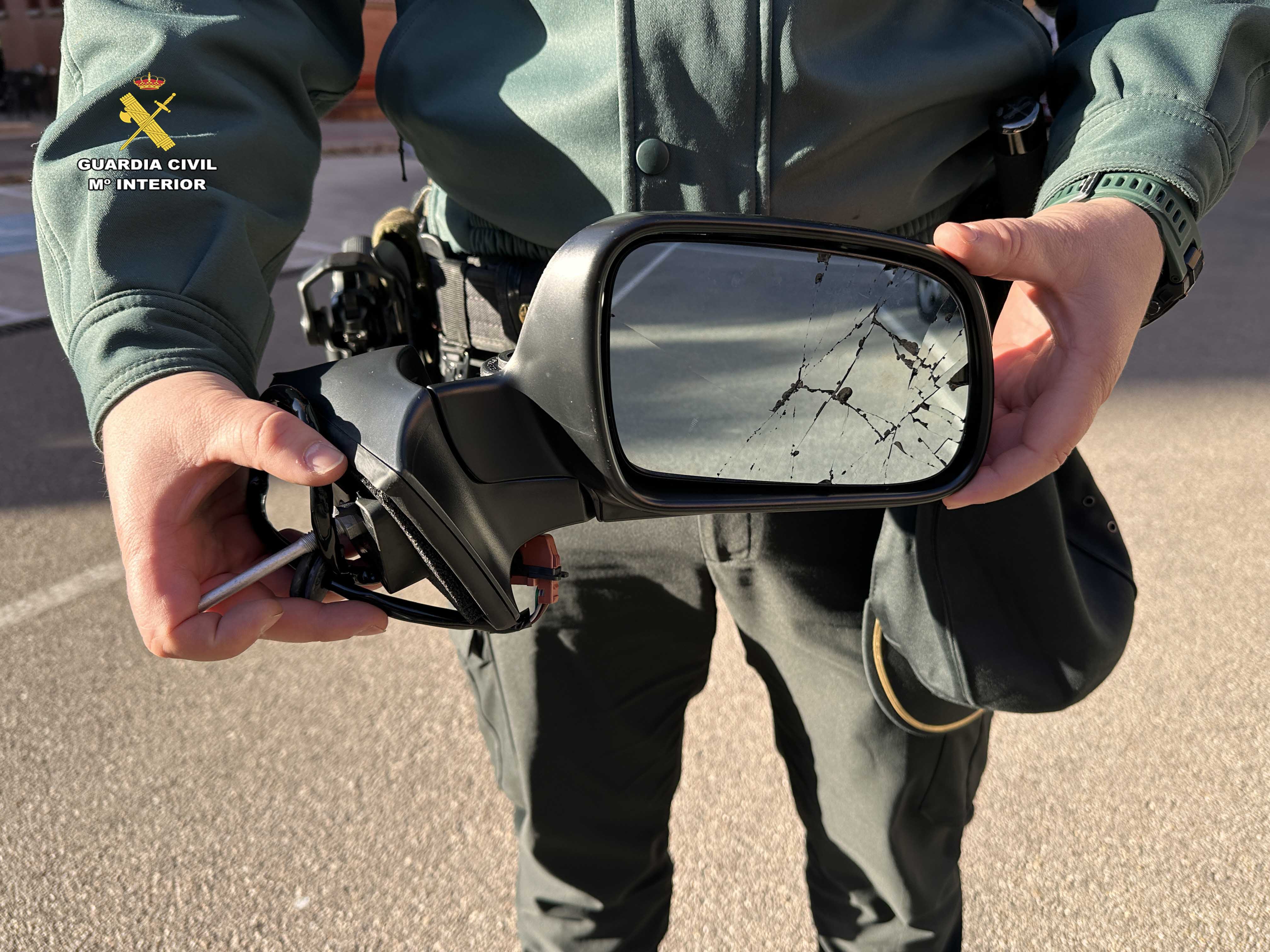 Investigados menores daños vehiculos 2