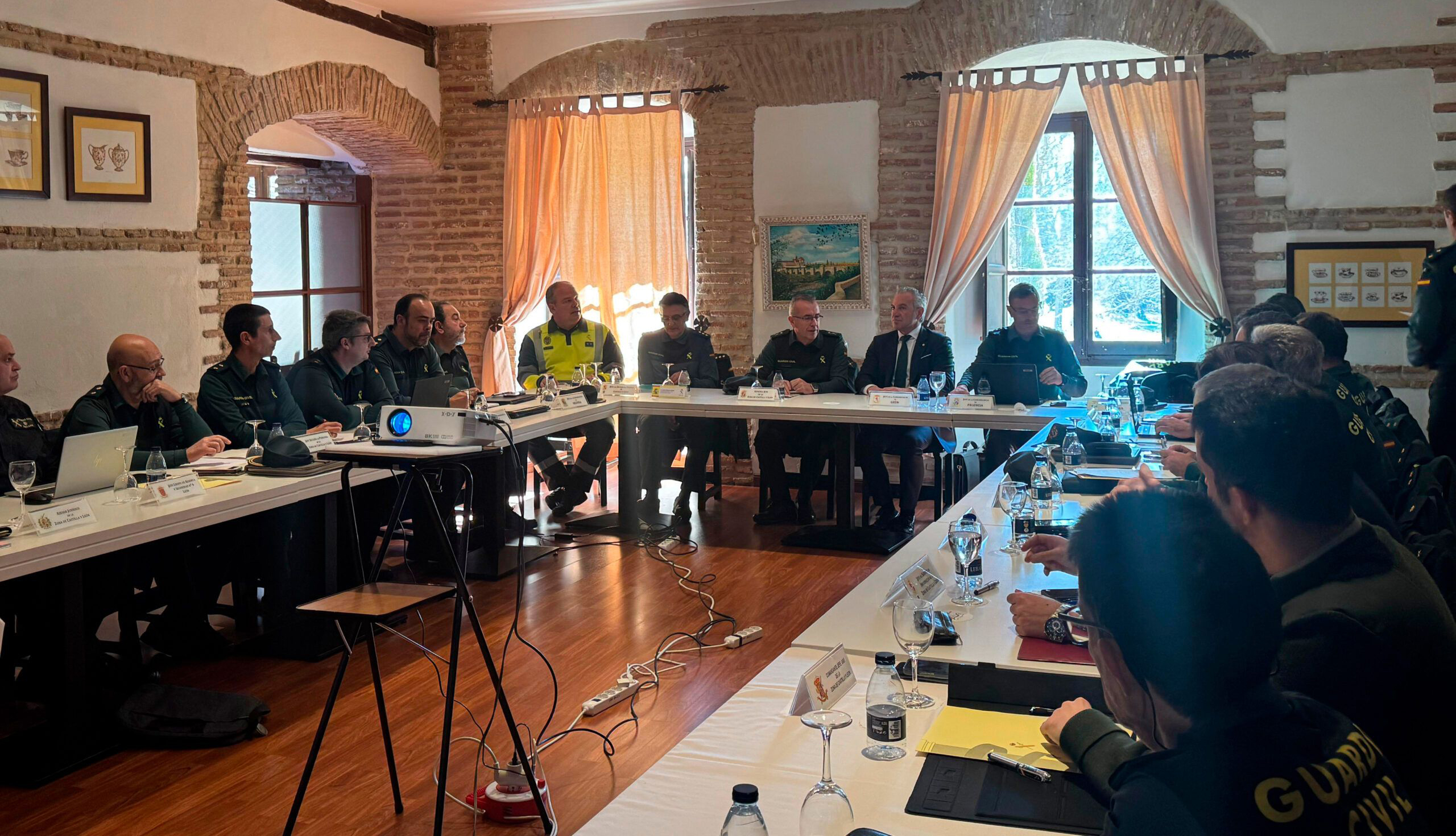 Nicanor Sen asiste a la reunion de jefes de comandancia de Castilla y Leon scaled