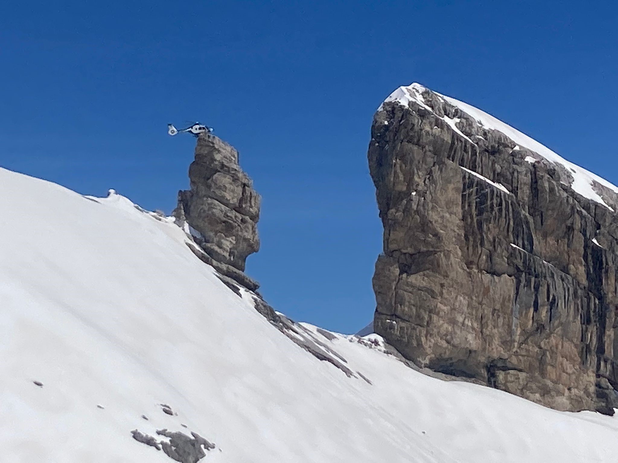 Rescate BRECHA ROLAND