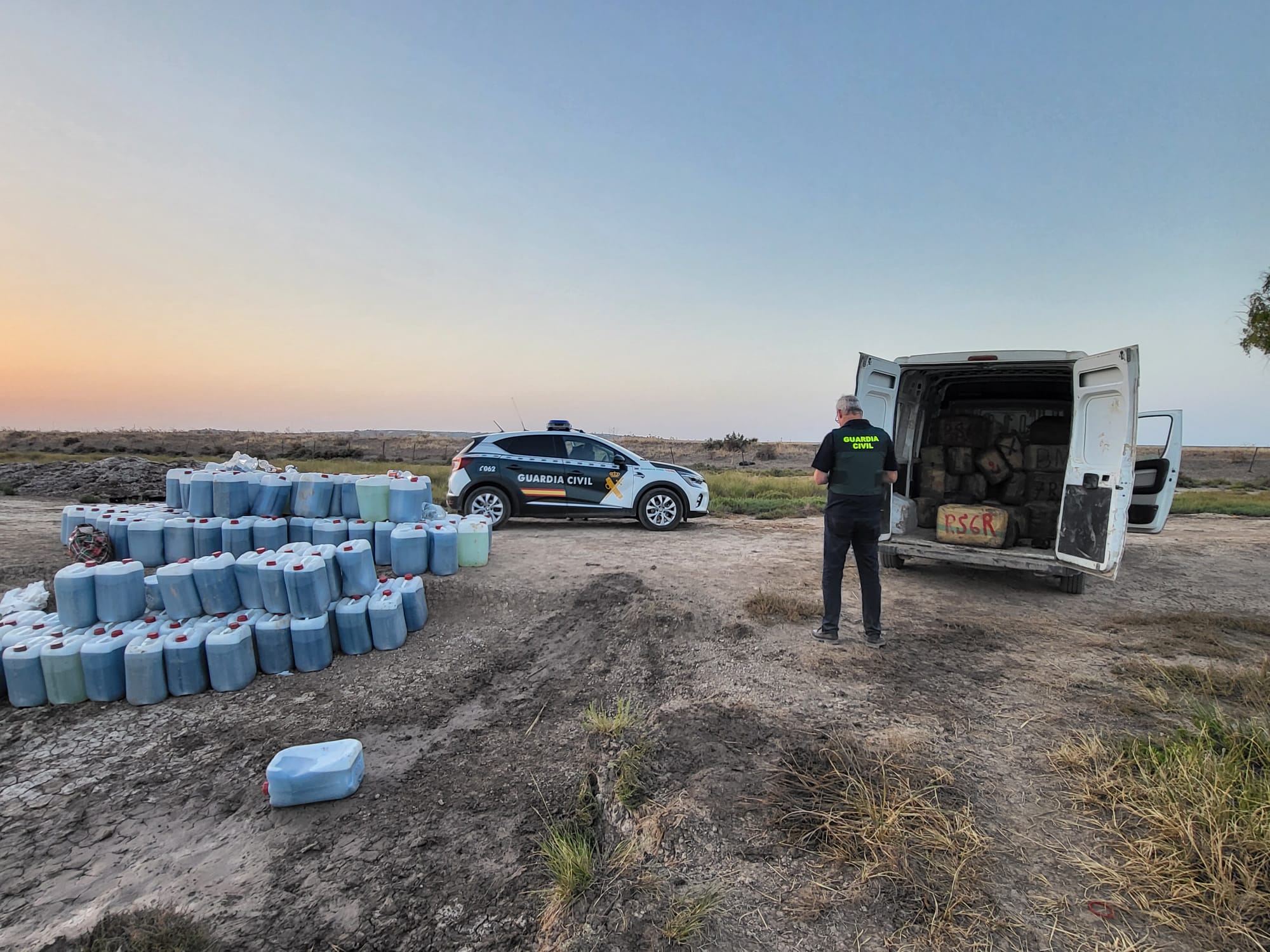 20230524 vehiculo guardia civil dtos falsedad documental