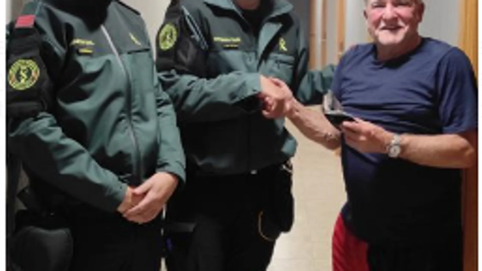 agentes momento devolver cartera peregrino australiano