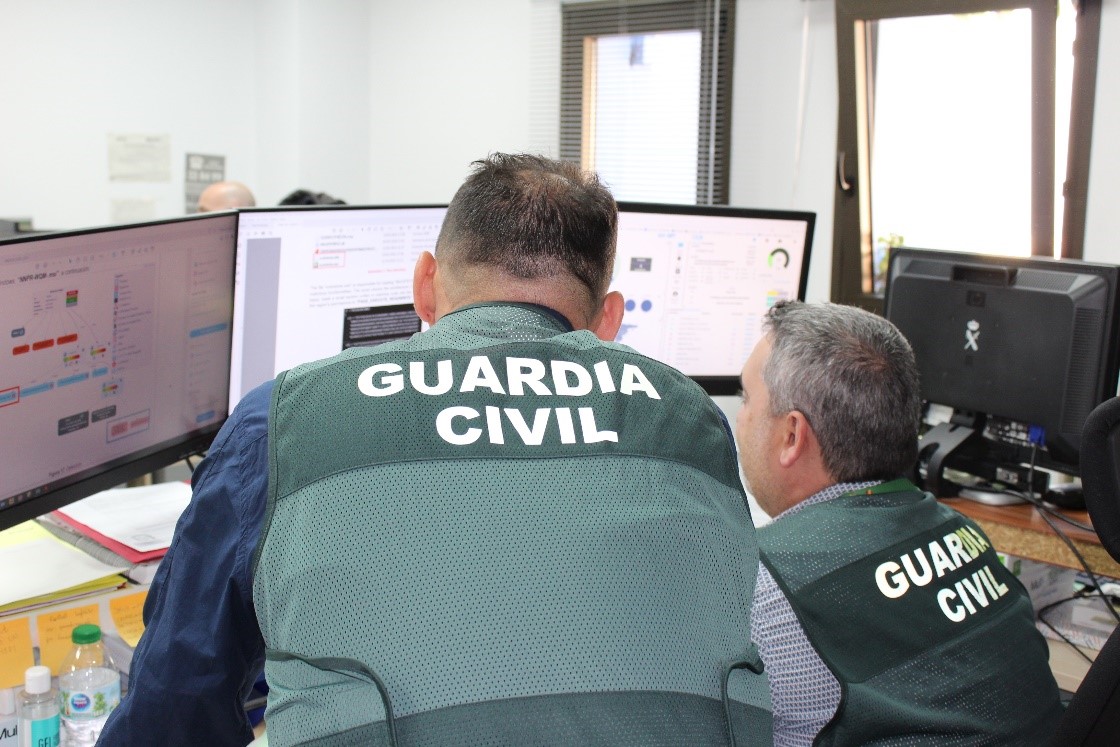 arroba ordenador motril granada