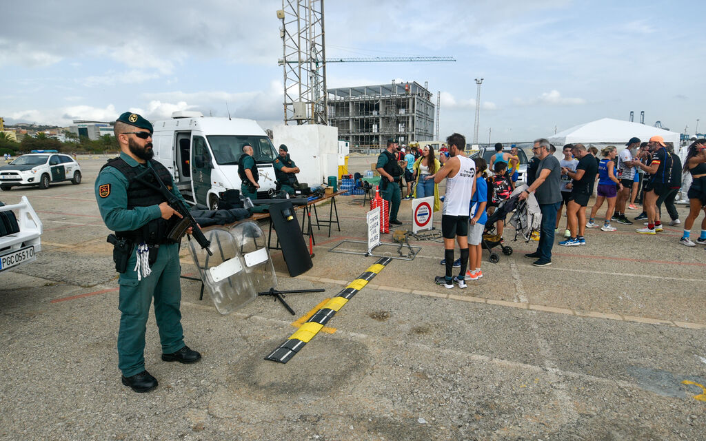 exhibicion medios Guardia Civil amarillo6