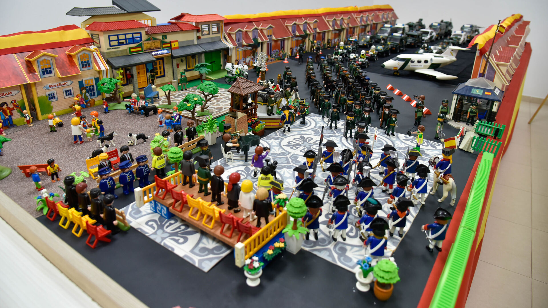 exposicion Playmovil Homenaje Guardia Civil