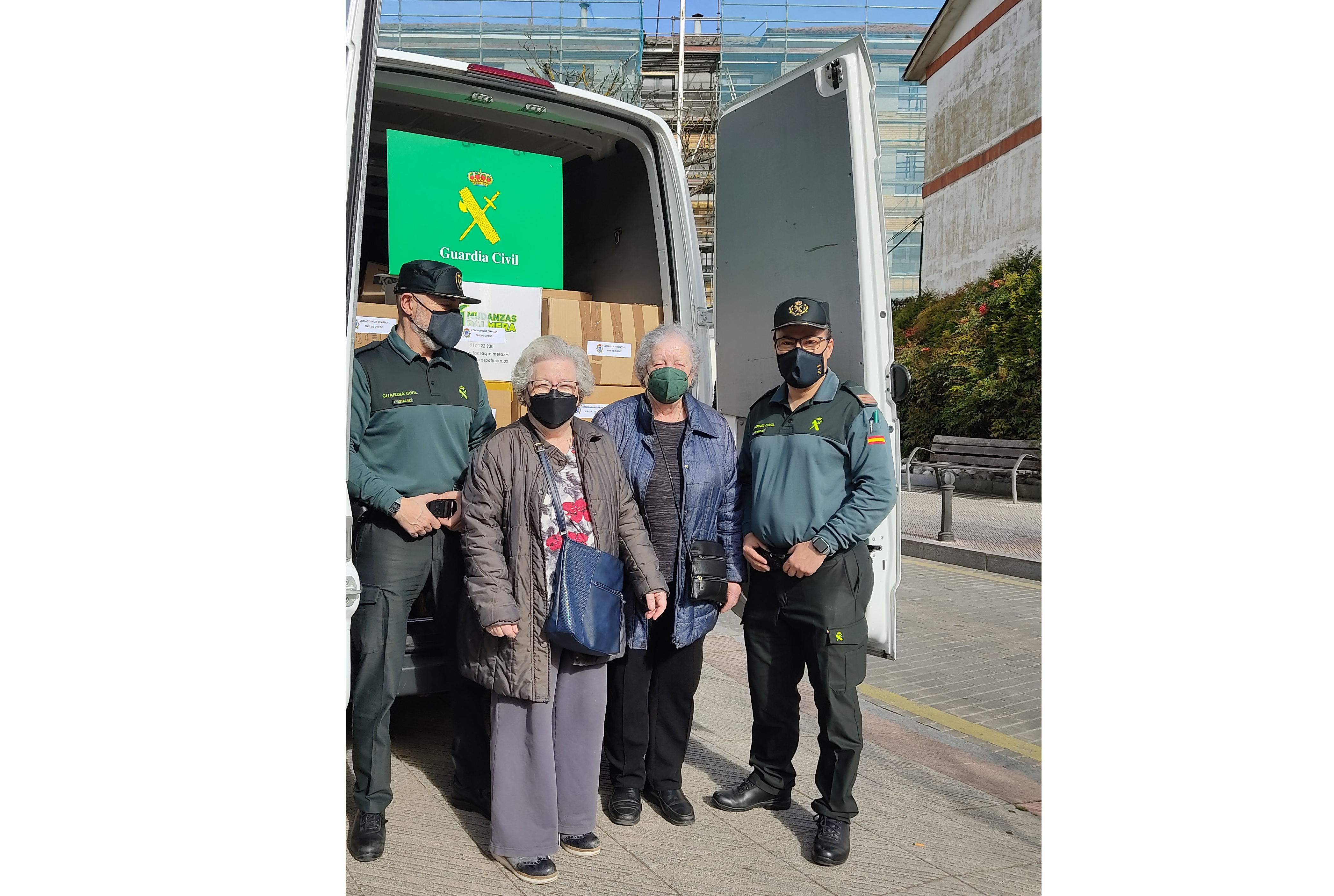 foto donaciones guardia civil oviedo
