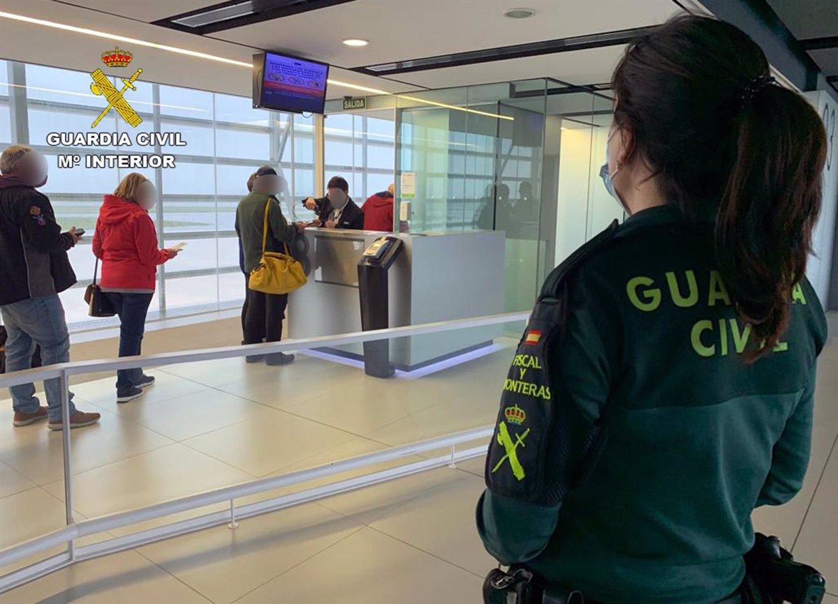 fotonoticia detenido abandono hogar menor