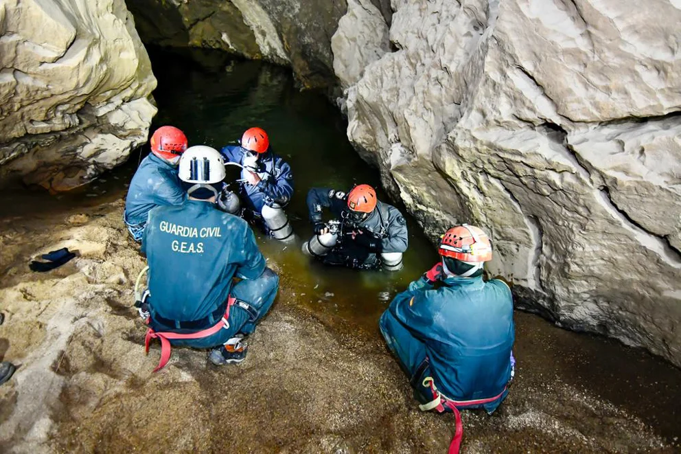 grutas guardia civil