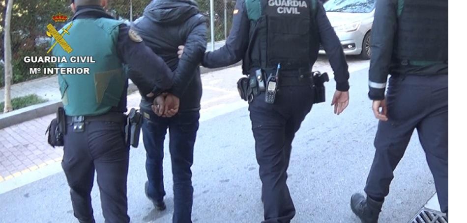 guardias civiles en una operacion fuente ministerio del interior