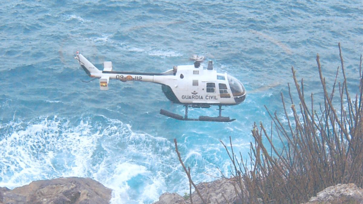 helicoptero rescate cuerpos baleares