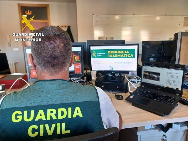 imagen ordenador denuncia telematica