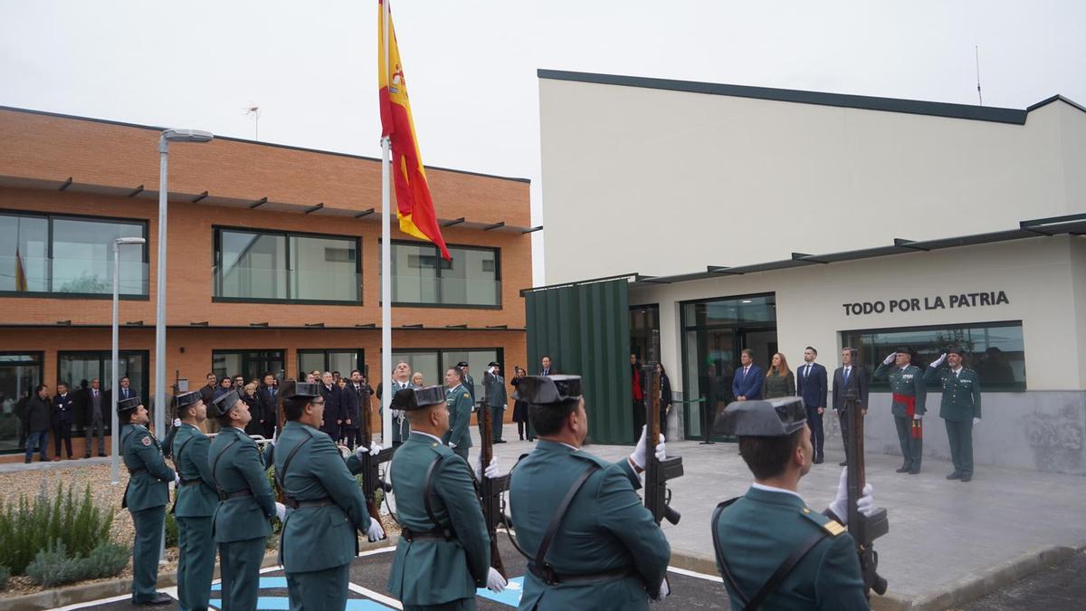 inauguración cuartel fuentesauco