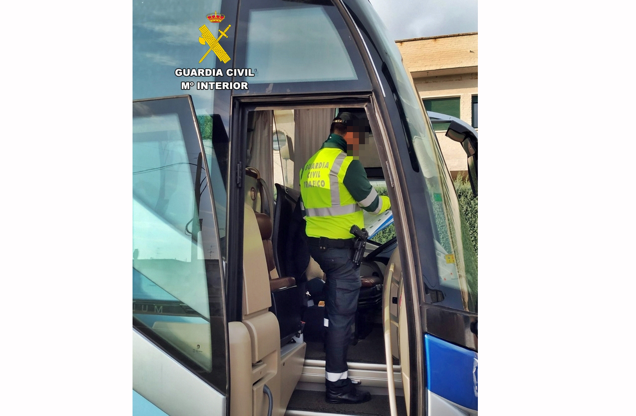 inspeccion autobus trafico