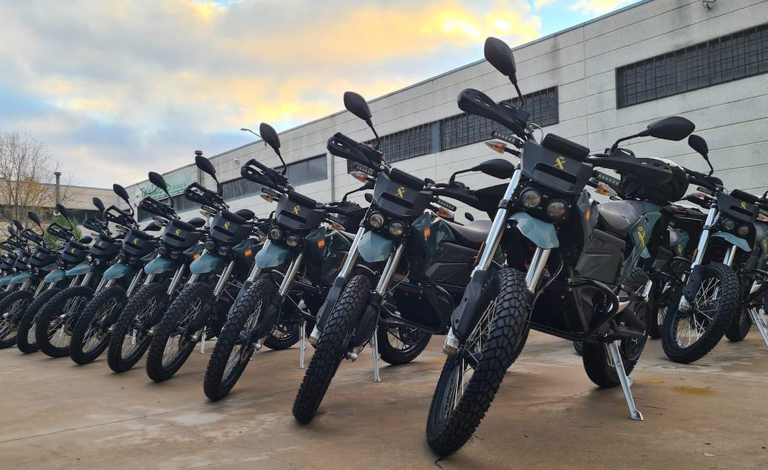 moto guardia civil electrica TB