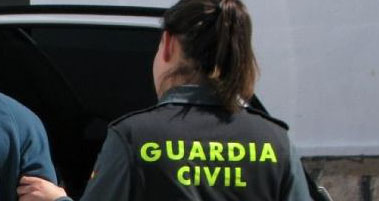 mujer guardiacivil