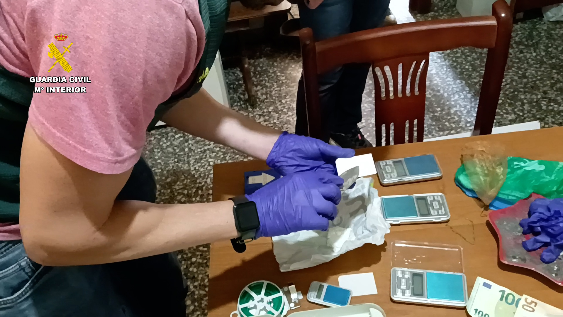 op eggfake valencia editada.00 00 47 24.Imagen fija006