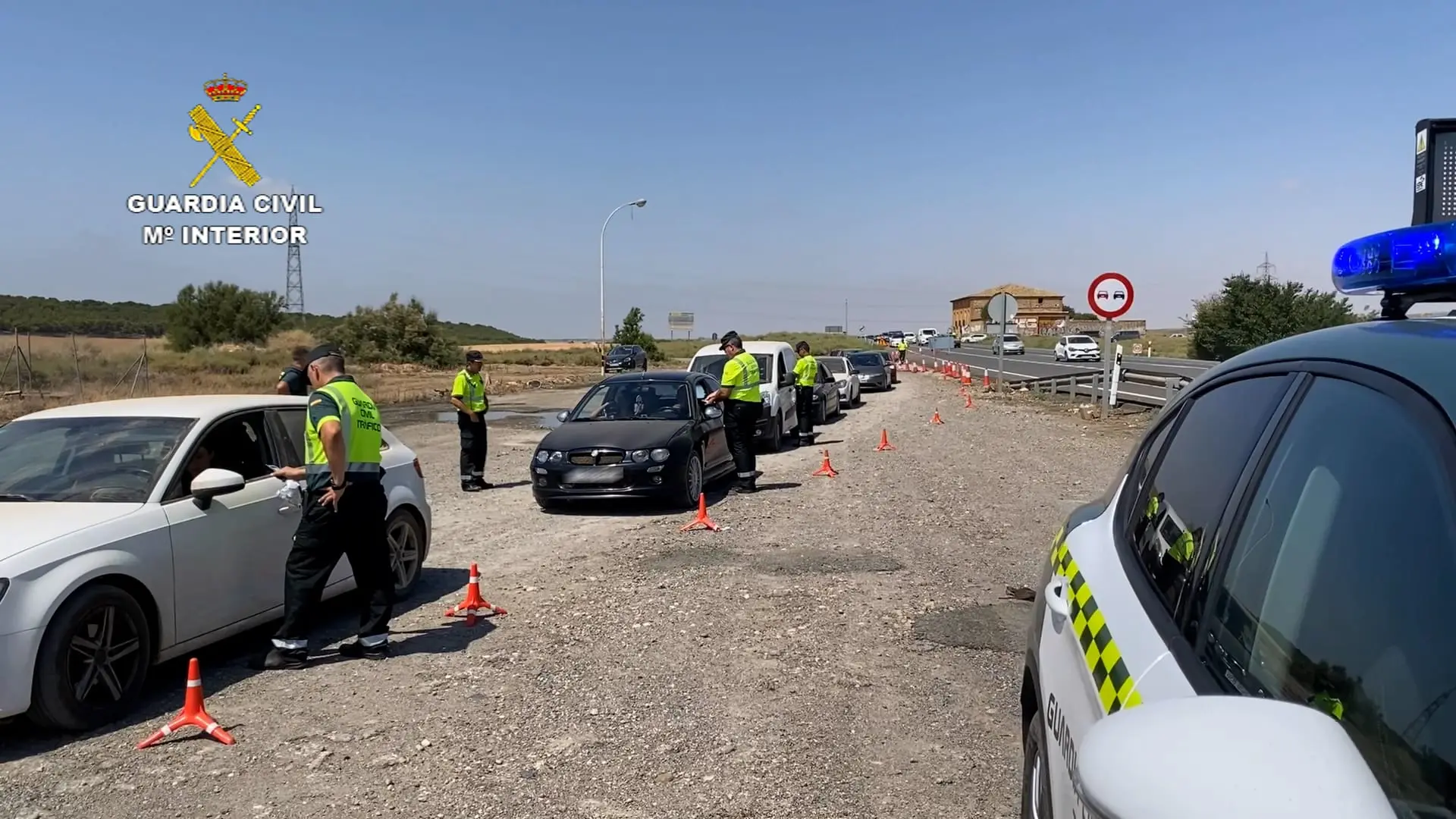 operativo de la guardia civil en el monegros desert festival de 2022