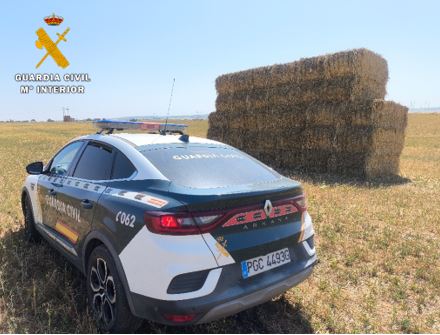 recurso guardia civil vehiculo pacas paja