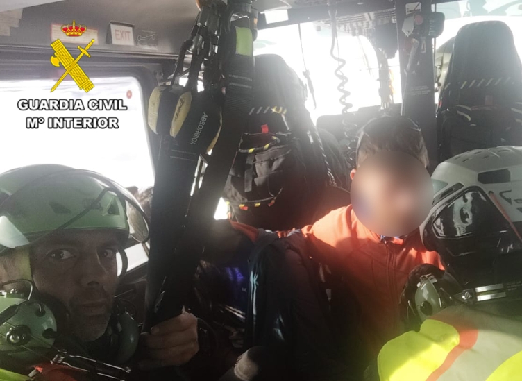 rescate interior helicoptero