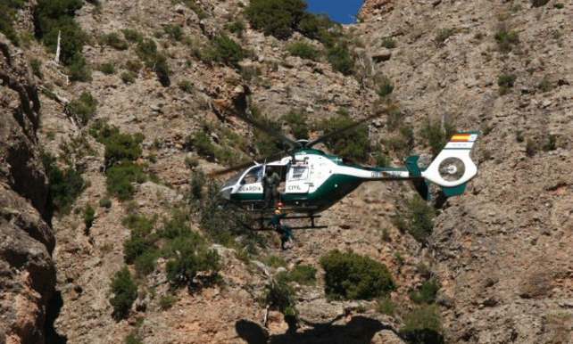 rescate montaña helicóptero