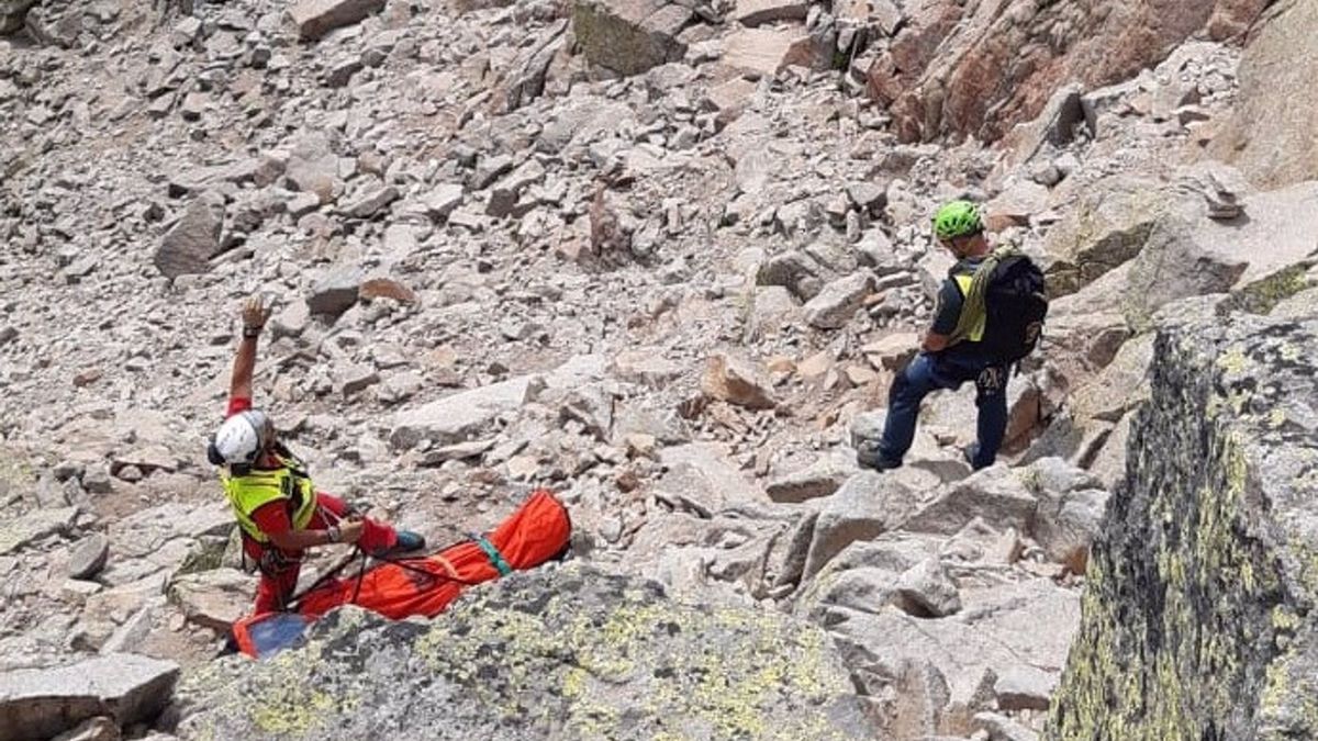 rescate senderista fallecido gredos